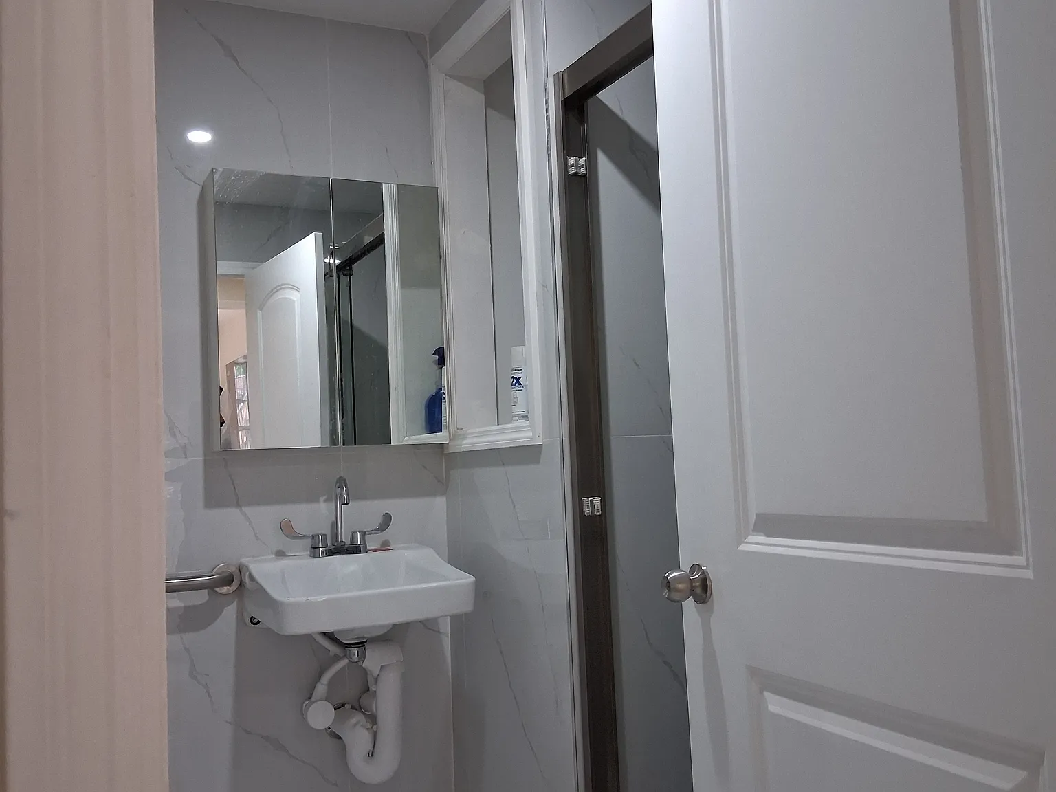 2 bed, 1000 sqft, $2,900 — Photo 4