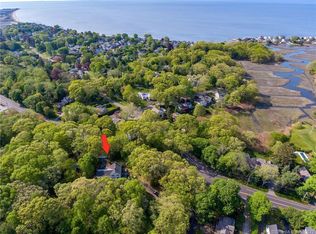4 Lovers Ln, Madison, CT 06443