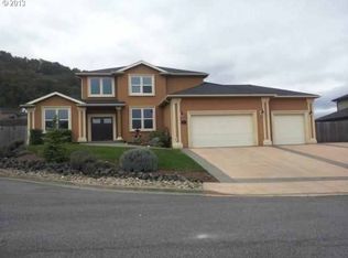 355 Augusta Ct, Winchester, OR