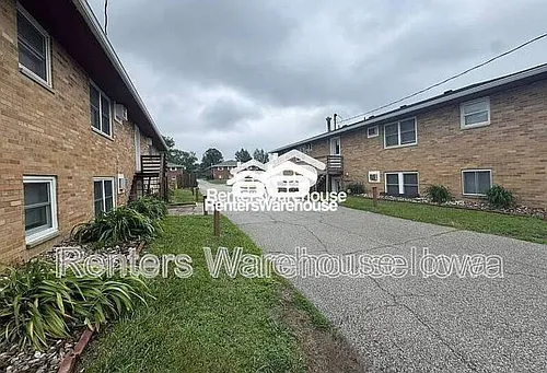 114 NW College Ave Photo 1