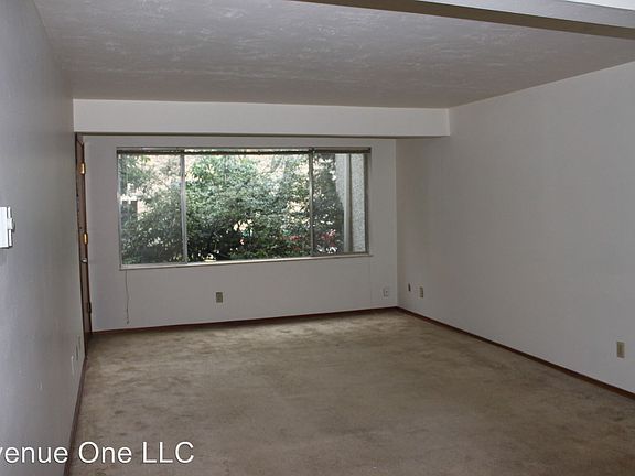 2nd image of 12038 32nd Ave NE