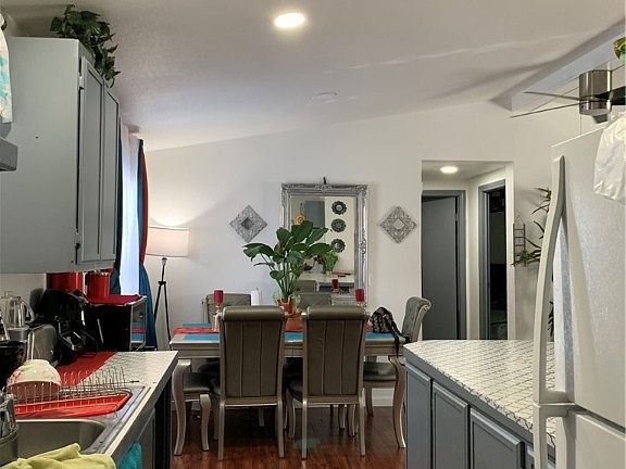 4th image of 5995 Bluehill Ave