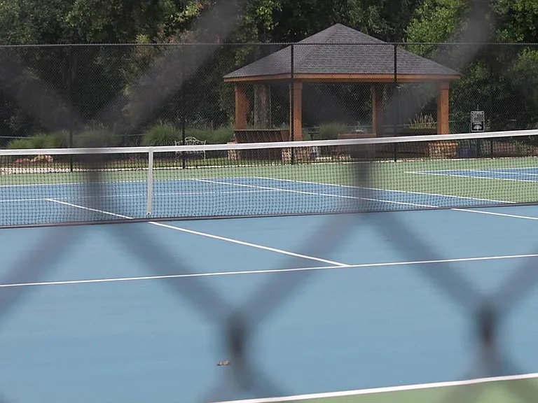 306 Park Ridge Cir — Photo 19
