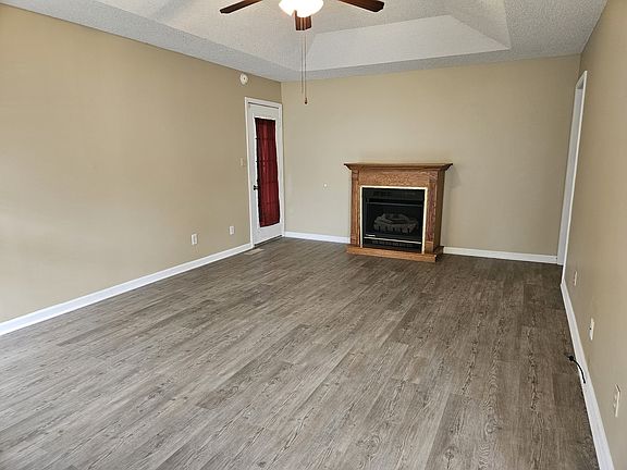 5th image of 705 Princeton Cir