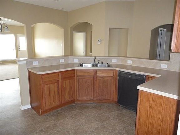 4th image of 1732 Twin Hills Way