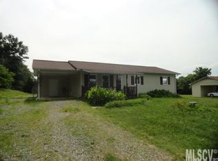 4068 Beach Rd, Hudson, NC 28638