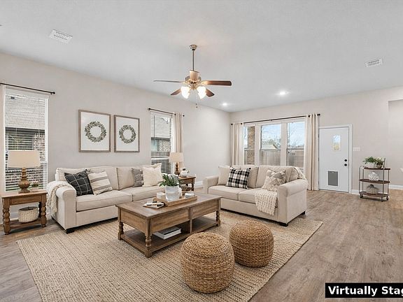 5th image of 576 Spruce Trl