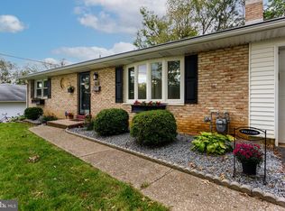 511 Susan Rd, Camp Hill, PA 17011