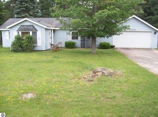 9136 Richfield Ct, Saint Helen, MI 48656