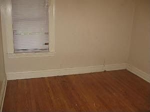 4th image of 1518 Hickory St