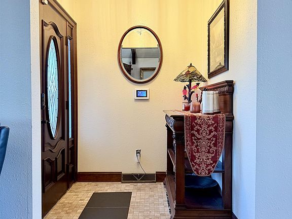 2nd image of 315 Mount Lebanon Rd