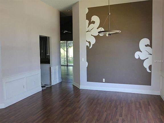 3rd image of 2740 Grantham Ct