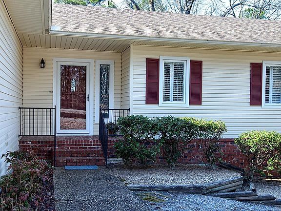 4th image of 10 Berlanga Cir