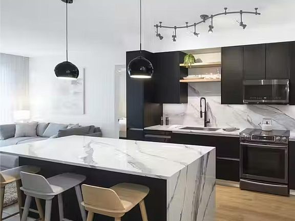 2nd image of 3005 NE 2nd Ave