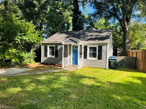 840 Alma Dr, Norfolk, VA 23518