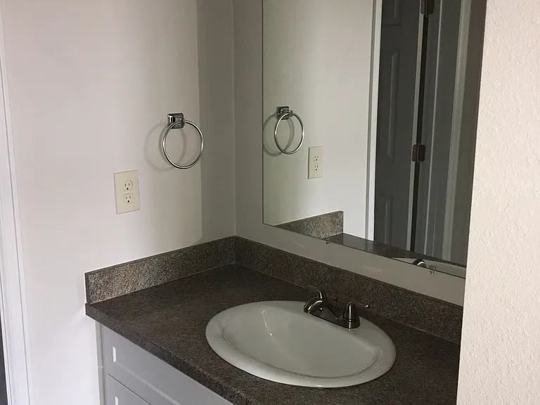 Cricket Townhomes — Photo 12