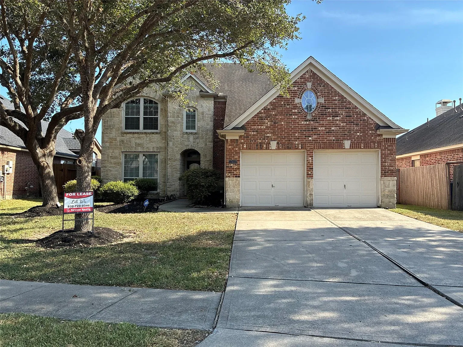 4 bed, 3.5 bath, 2710 sqft, $2,700 — Photo 2