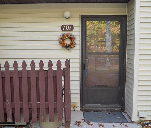 2nd image of 101 Wilshire Heights Dr