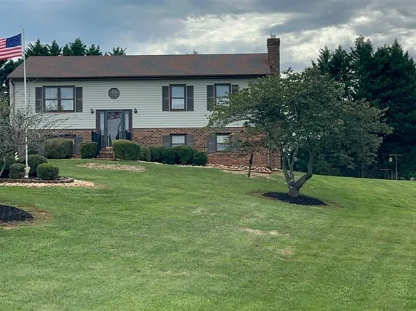 2023 Elon Rd, Madison Heights, VA 24572