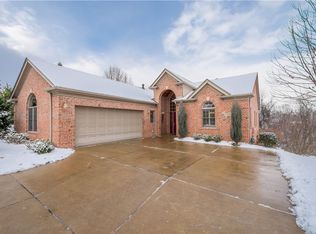 1397 Deep Wood Dr, Pittsburgh, PA 15241