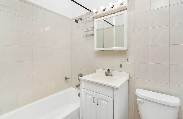 Rented by Compass | media 16