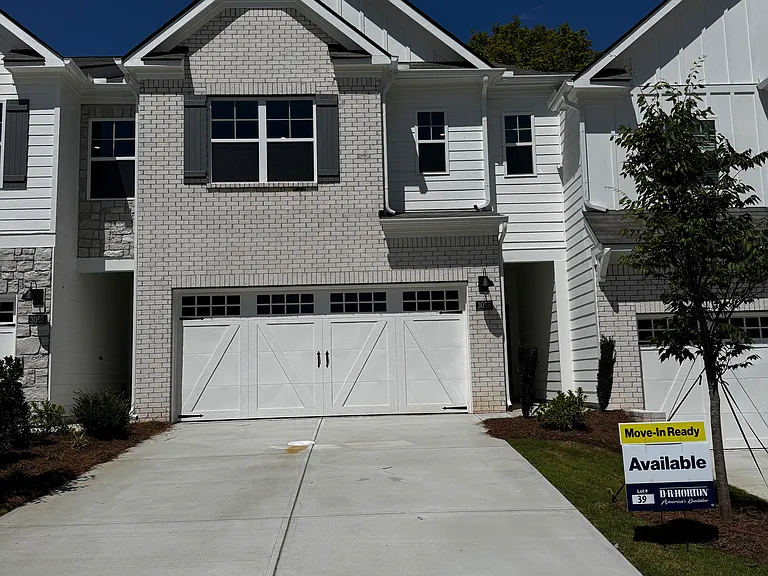 3058 Yellowhammer Dr — Photo 1