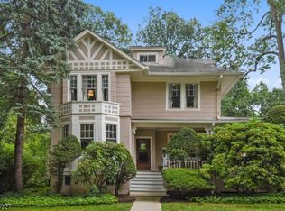 27 Bellevue Ave, Summit, NJ 07901