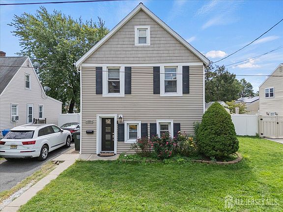 2nd image of 199 Grove Ave