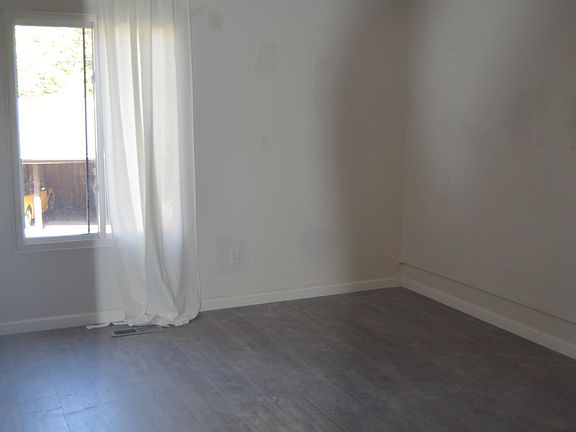 4th image of 1740 S Grove St #205