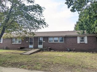 401 W 1st St, Cherryvale, KS 67335