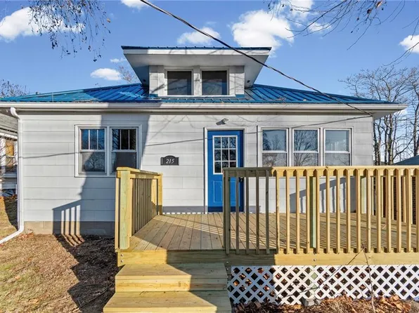 215 S Folger St, Carrollton, MO 64633