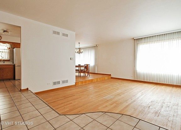 3rd image of 8462 N Clifton Ave