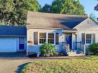 7 Grand St, Enfield, CT 06082