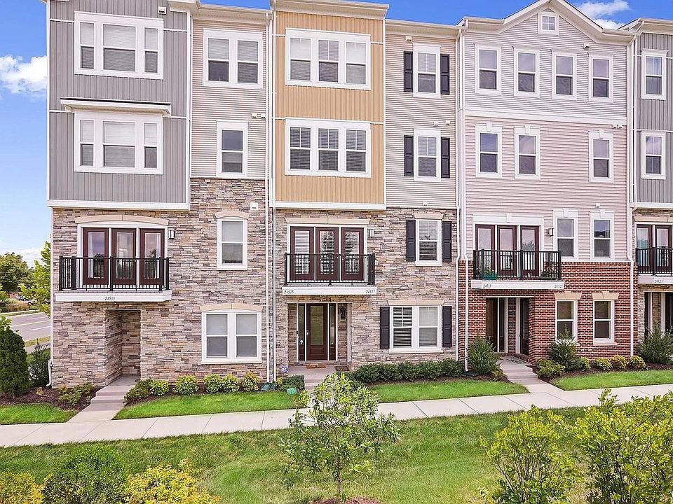 New 4 level townhome