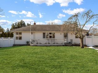 46 Creighton Ave, Ronkonkoma, NY 11779