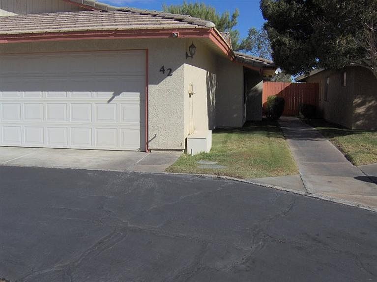 1st image of 27535 Lakeview Dr #42