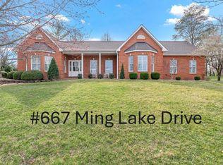 667 Ming Lake Dr, Washington, MO 63090