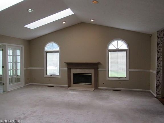 5th image of 5230 Parkhurst Dr