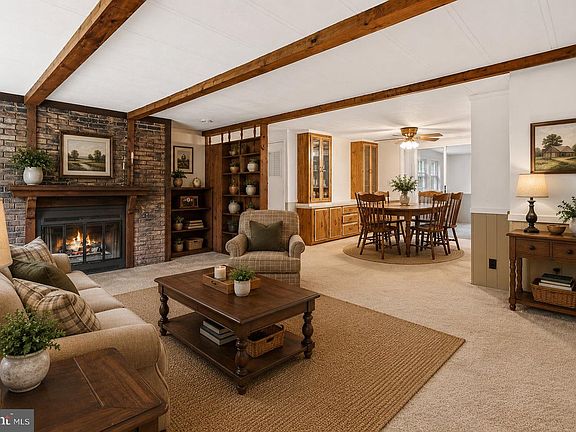 2nd image of 26864 N Oak Ridge Dr