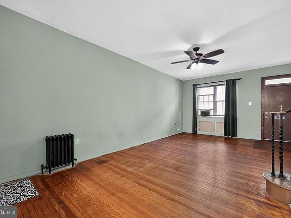 5th image of 2336 S Chadwick St