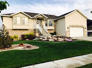 373 Stampede Dr, Farmington, UT 84025