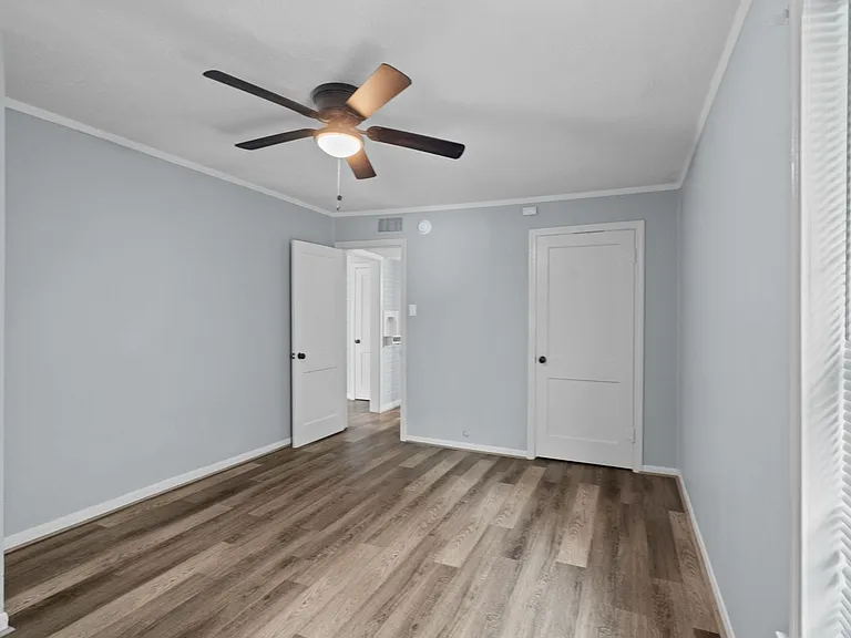 2324 Cedar Dr — Photo 5