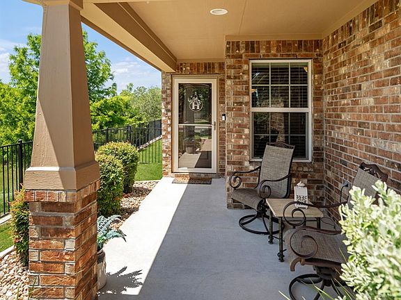 3rd image of 822 Hamilton Ln