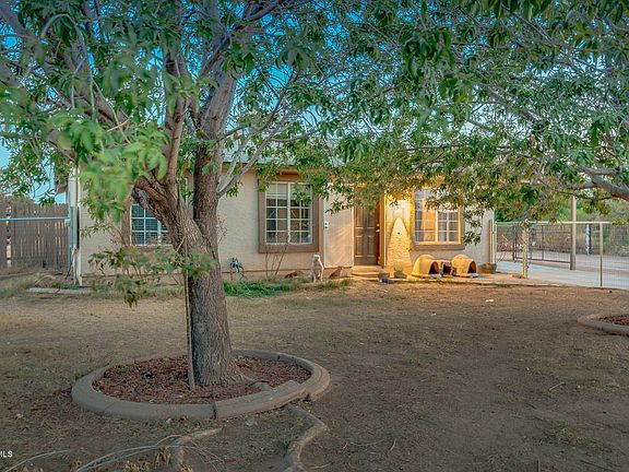 3rd image of 18629 E Karsten Dr