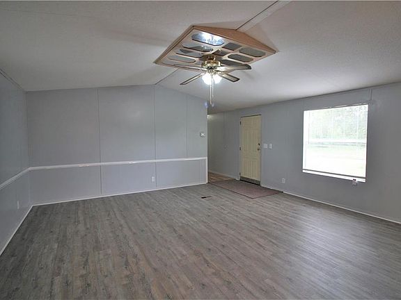 3rd image of 200 Meadow Lark Dr
