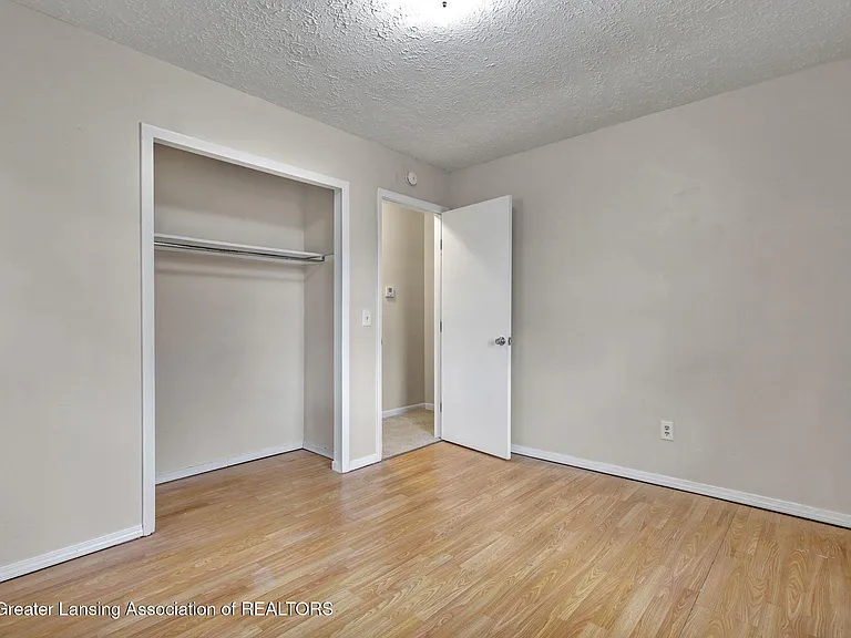 6125 Kenbrook Rd — Photo 11