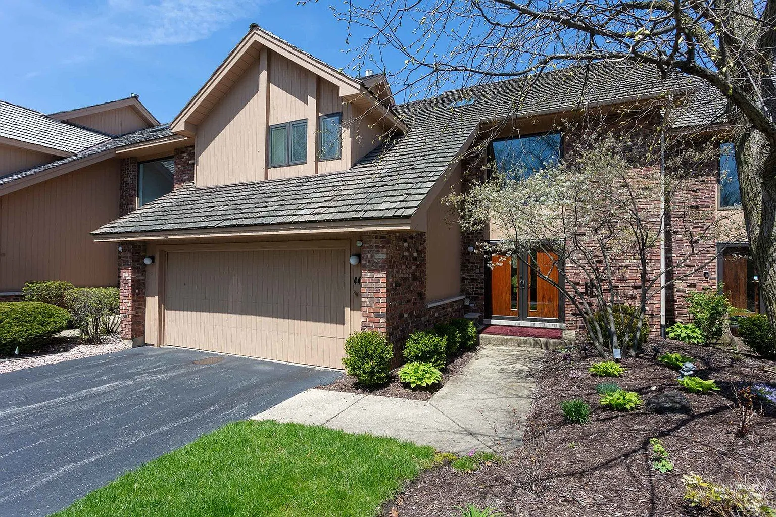 44 Oak Creek Ct photo 1