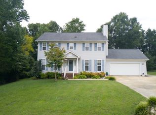 702 Rockwood Dr, Graham, NC 27253