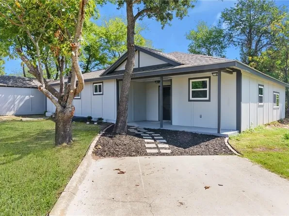 220 Bella Vista Dr, West Tawakoni, TX 75474