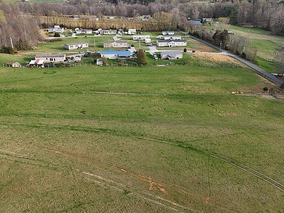 3rd image of 157 Harbor St